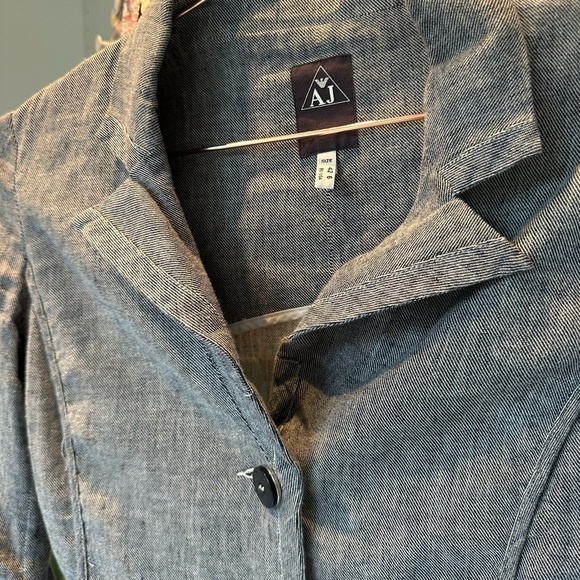 Armani Jeans Women's Elegant Gray Blazer - Picture 6 of 8